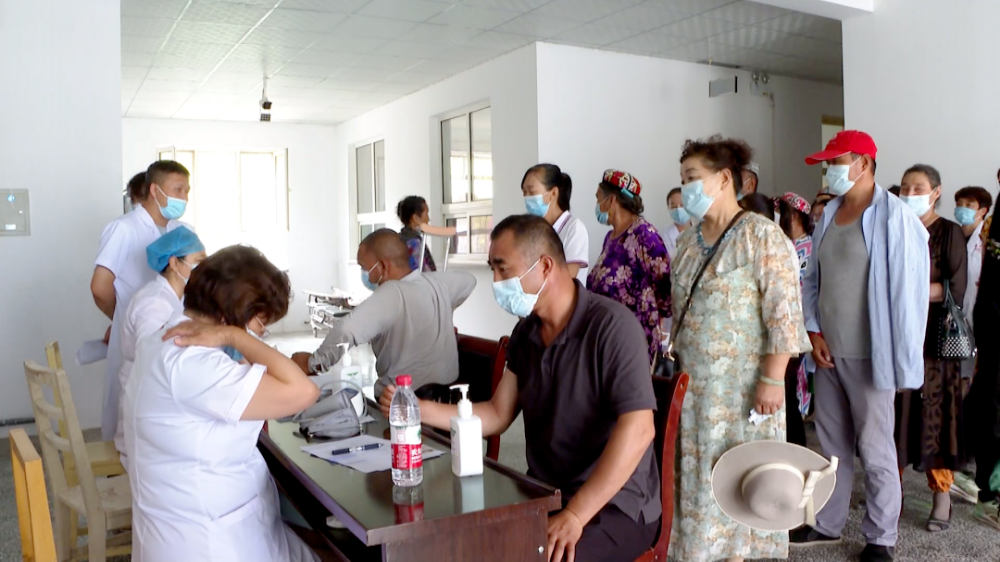 新疆長安中醫(yī)腦病醫(yī)院專家  赴一團(tuán)開展免費(fèi)義診活動(dòng)