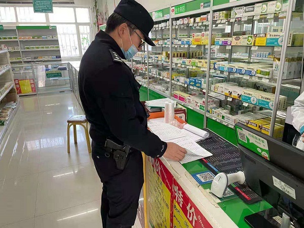深入轄區藥店開展安全專項檢查工作