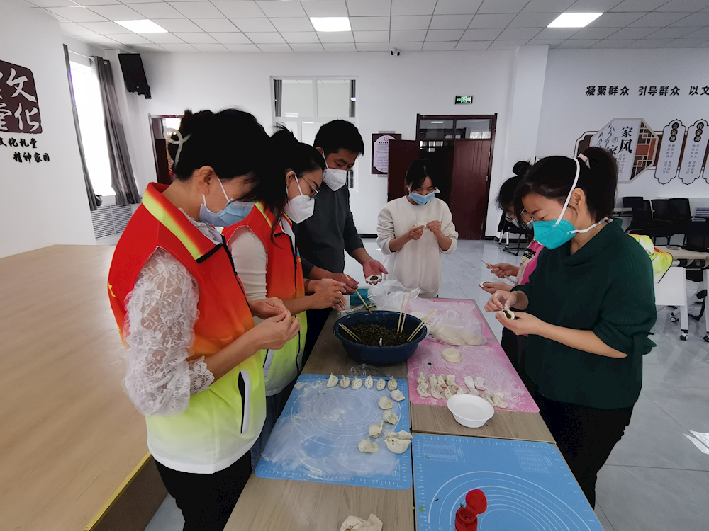 花園社區(qū)新時(shí)代文明實(shí)踐站開展情暖冬至、共享幸福主題活動(dòng)