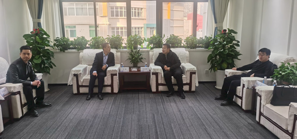 五團沙河鎮黨委副書記、團長陳忠林一行外出開展招商工作