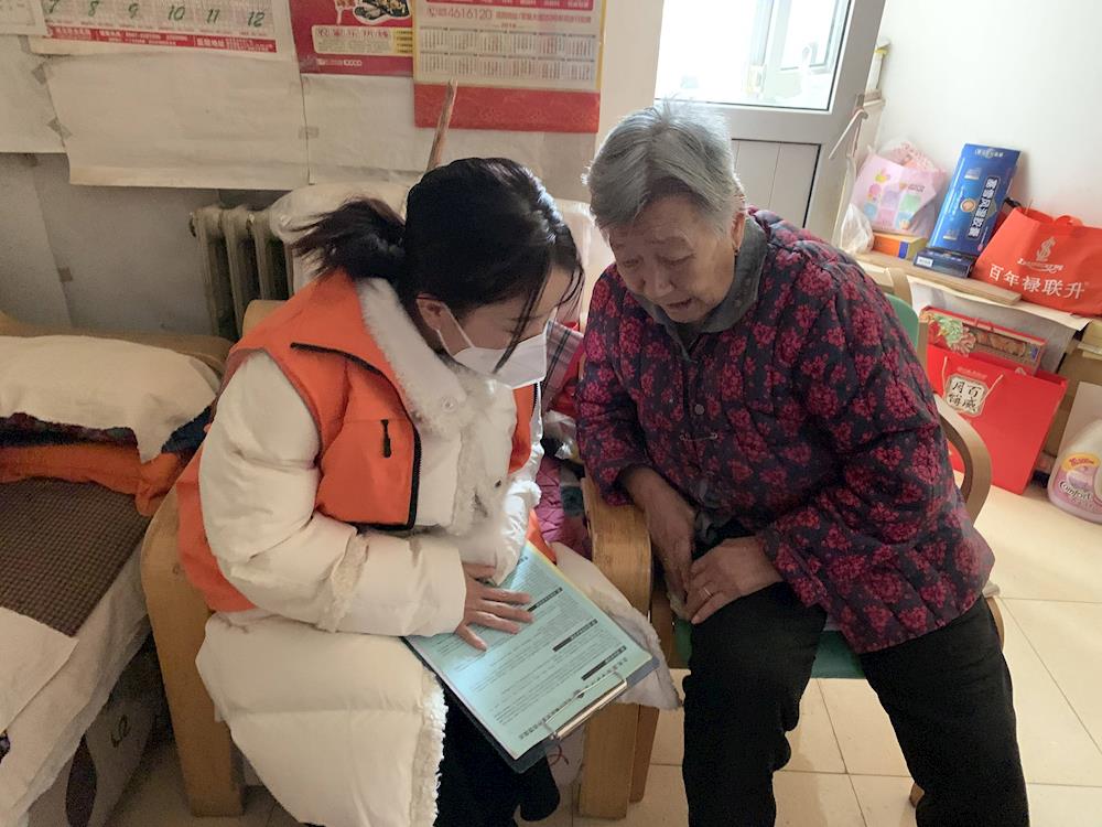 社工探訪心連心 愛老敬老暖人心