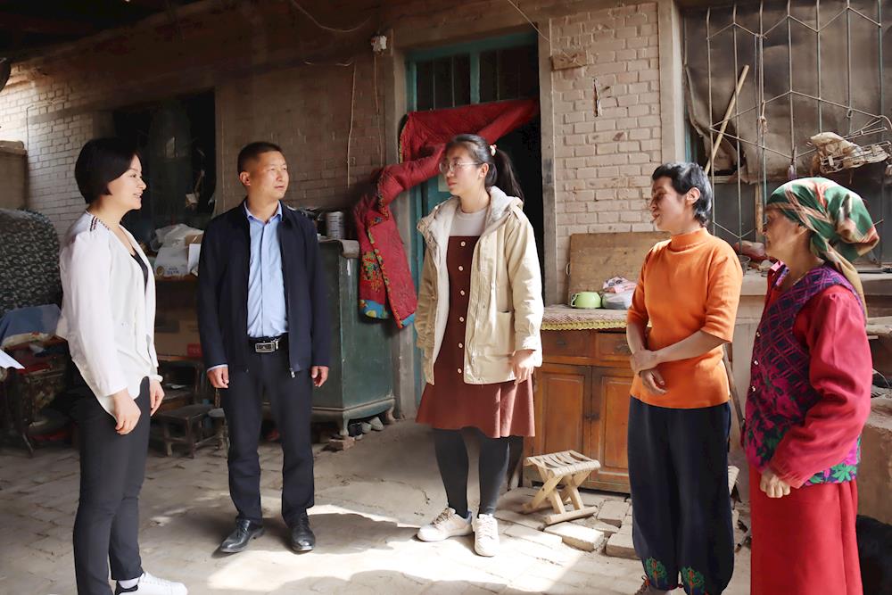 青春助學 ｜ 師市團委、希望辦一行赴團鎮走訪調研家庭困難青少年