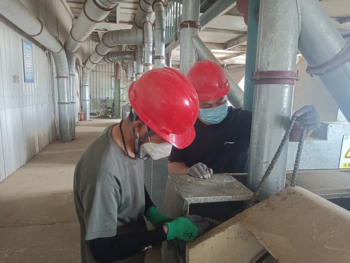 一師阿拉爾市鵬發棉業加工設備檢修技改工作全面鋪開