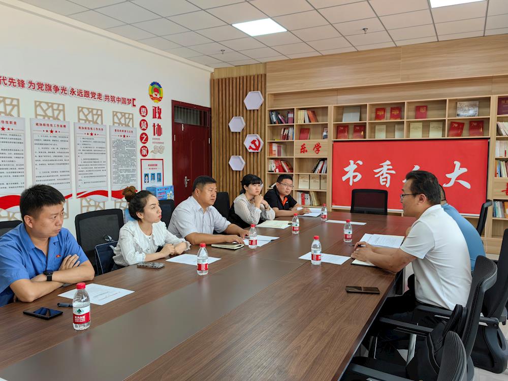 青松路街道人大工委召開代表意見 建議答復會