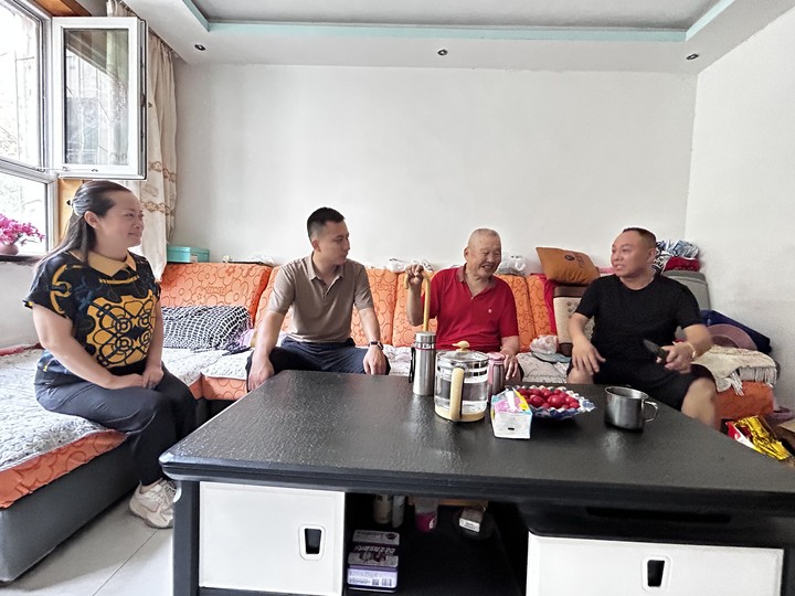 雙擁系列活動(dòng)（二） | 金銀川路街道聯(lián)合愛(ài)心擁軍企業(yè)走訪慰問(wèn)老兵