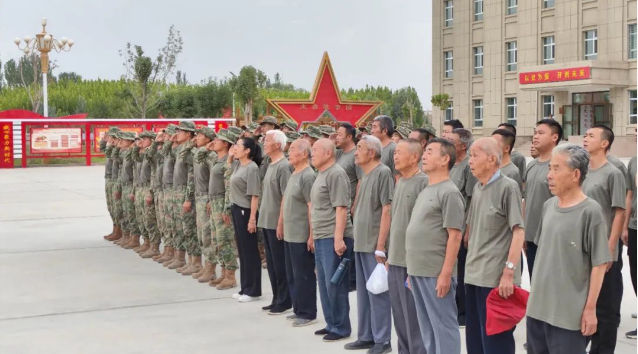 十二團開展“八一”活動