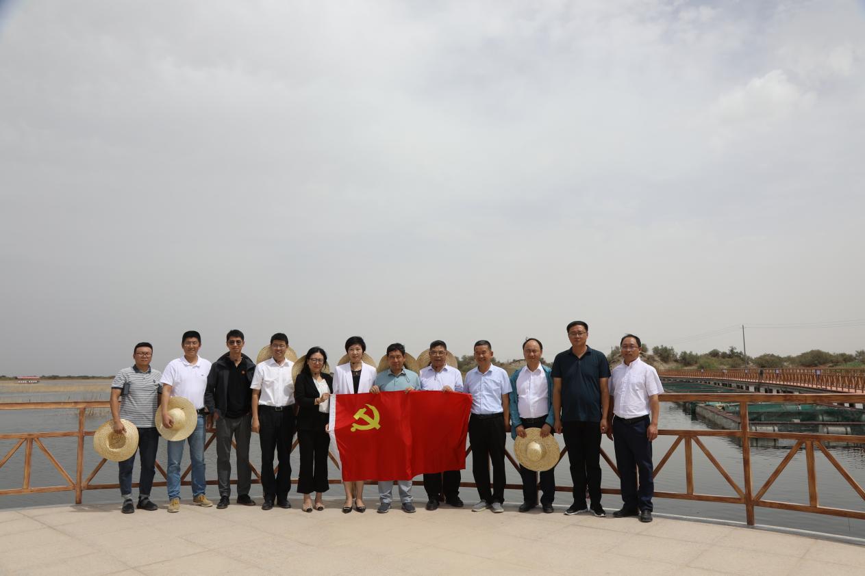 十四團(tuán)：以蝦為媒，搭建寧波·金楊  “科研共享”“黨建共建”千里橋