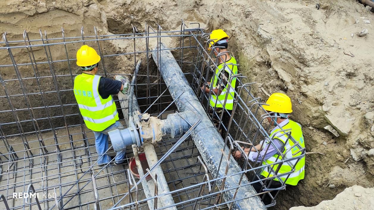 阿拉爾市城鄉供水一體化工程中水及綠化管網改造項目進入攻堅階段   