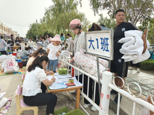 二團(tuán)幼兒園圓滿完成2023年秋季招生報(bào)名工作