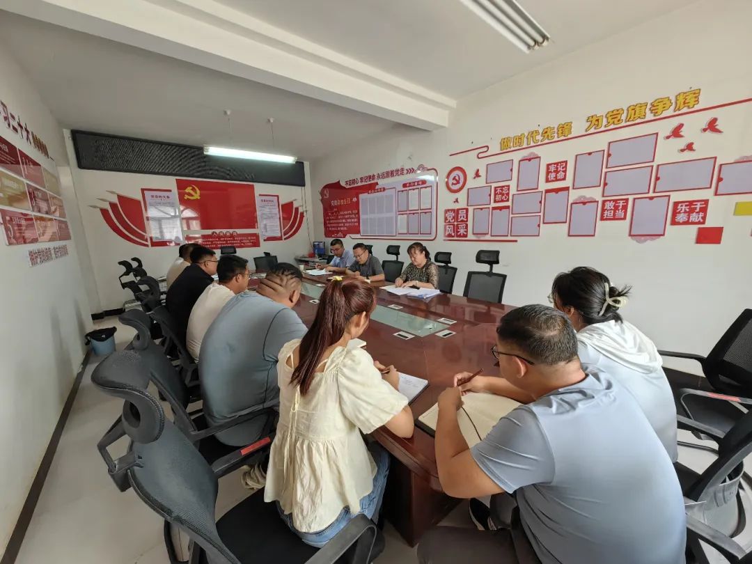 四團韋酩在基層連隊走訪調研