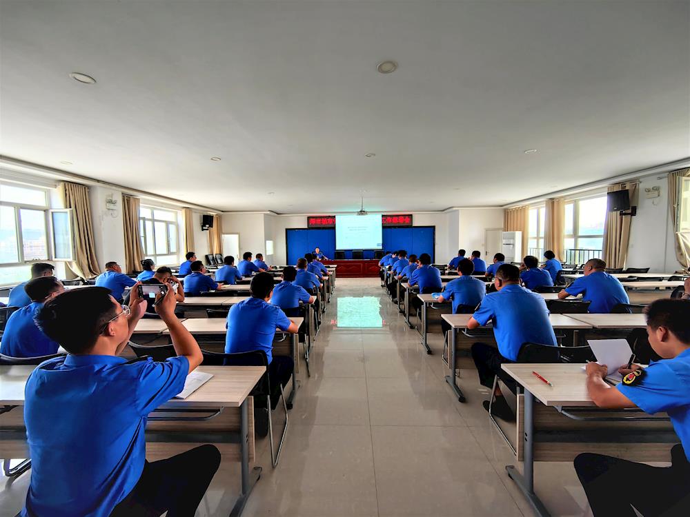 師市城管執法支隊開展執法業務培訓