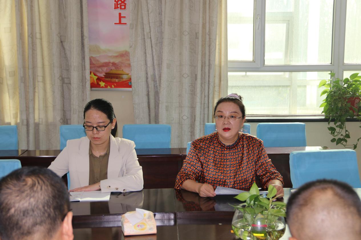 節前敲警鐘  廉潔過“雙節”   -－南疆能源集團紀委對盛源熱電領導班子進行廉潔提醒談話