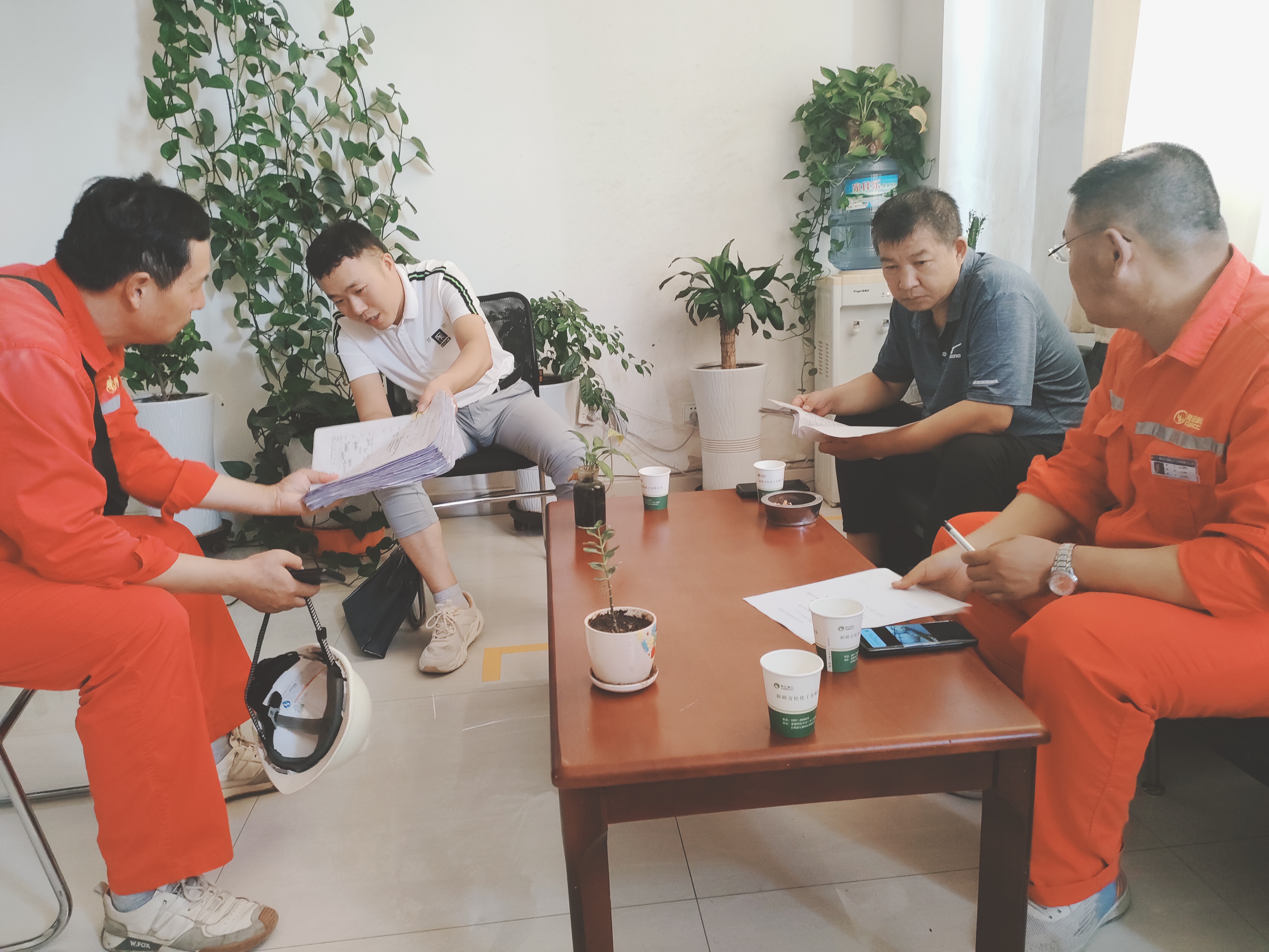 以高質量安全確保高質量發(fā)展—師市國資委開展節(jié)前安全生產大檢查