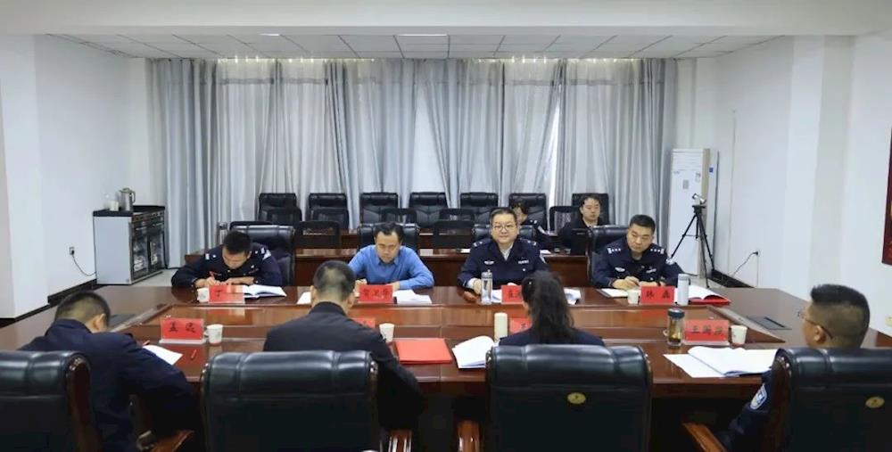 師市公安局機(jī)關(guān)黨委開展政治理論學(xué)習(xí)活動(dòng)