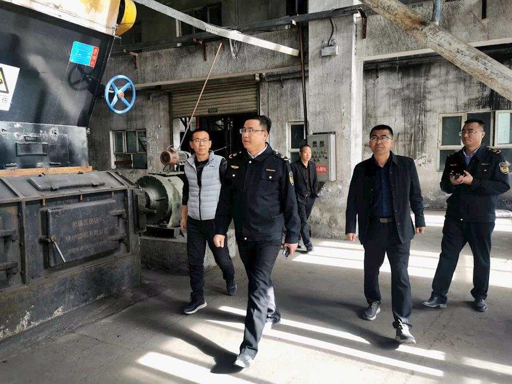 師市應急管理局赴十一團檢查安全生產工作