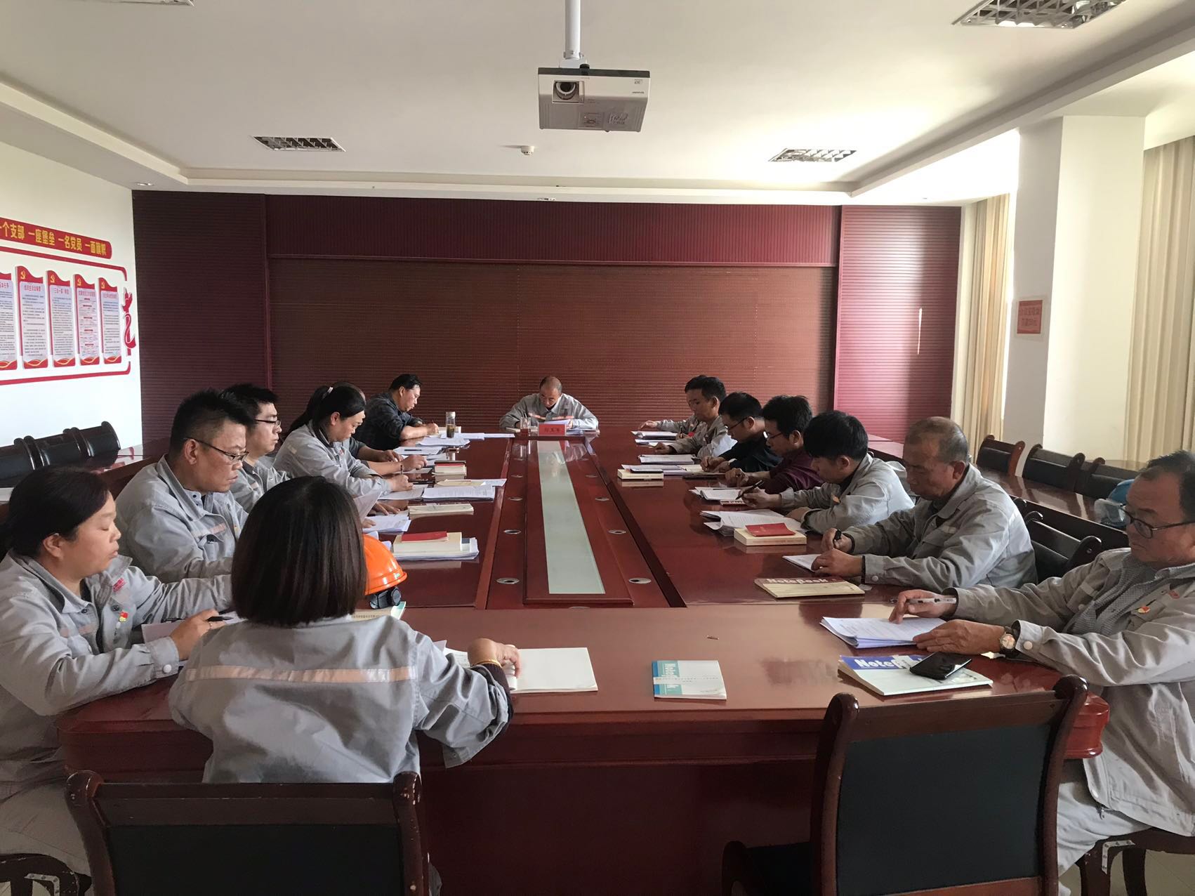 以案為鑒 筑牢廉潔意識