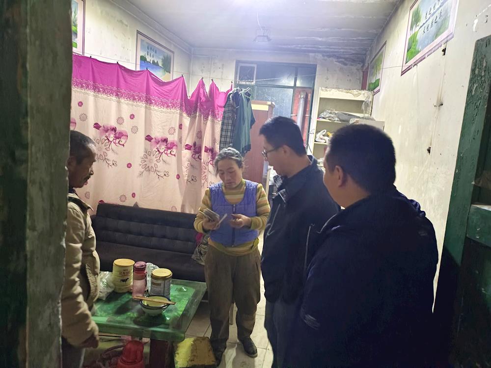 防范一氧化碳中毒 織密生命安全屏障——師市應急管理局開展防范一氧化碳中毒排查和宣傳工作