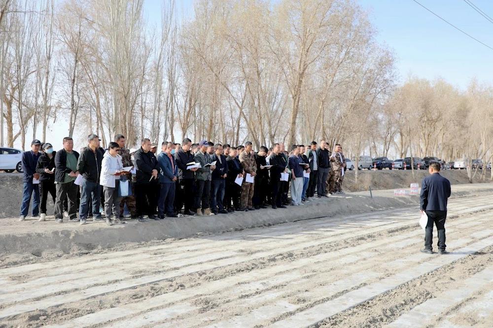 十一團召開春耕春播現場推進會