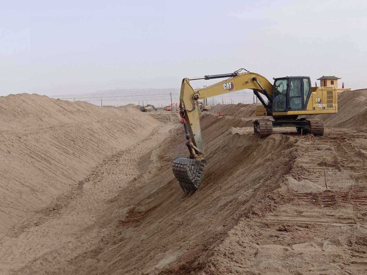 第一師五團喀拉玉爾滾河治理工程項目加緊施工