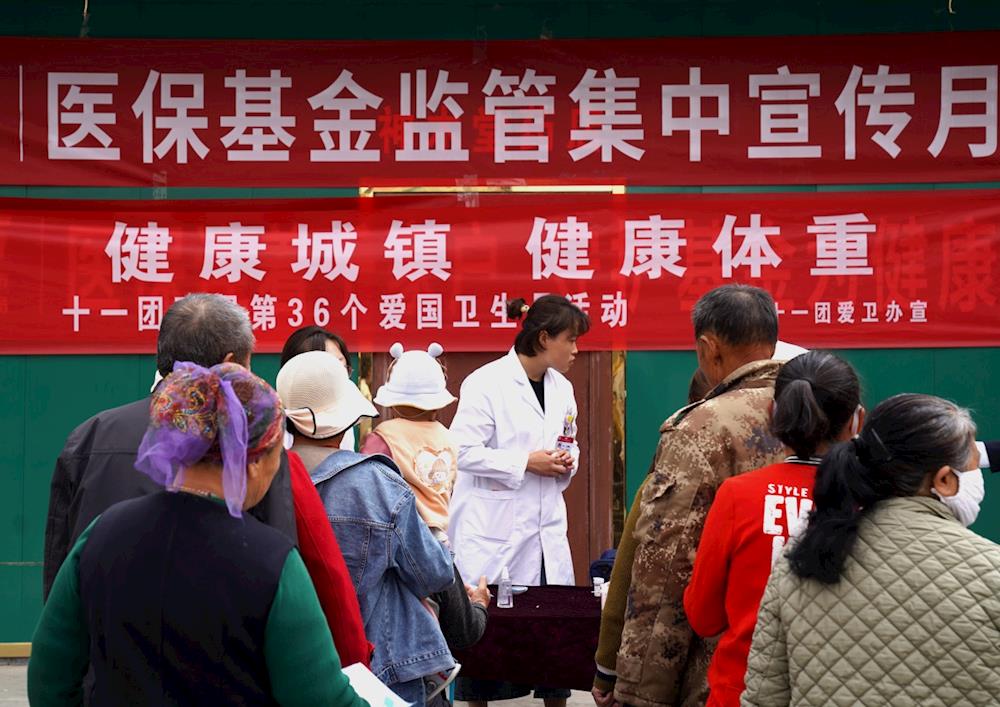 【愛國衛生月】十一團開展“健康城鎮 健康體重”義診活動