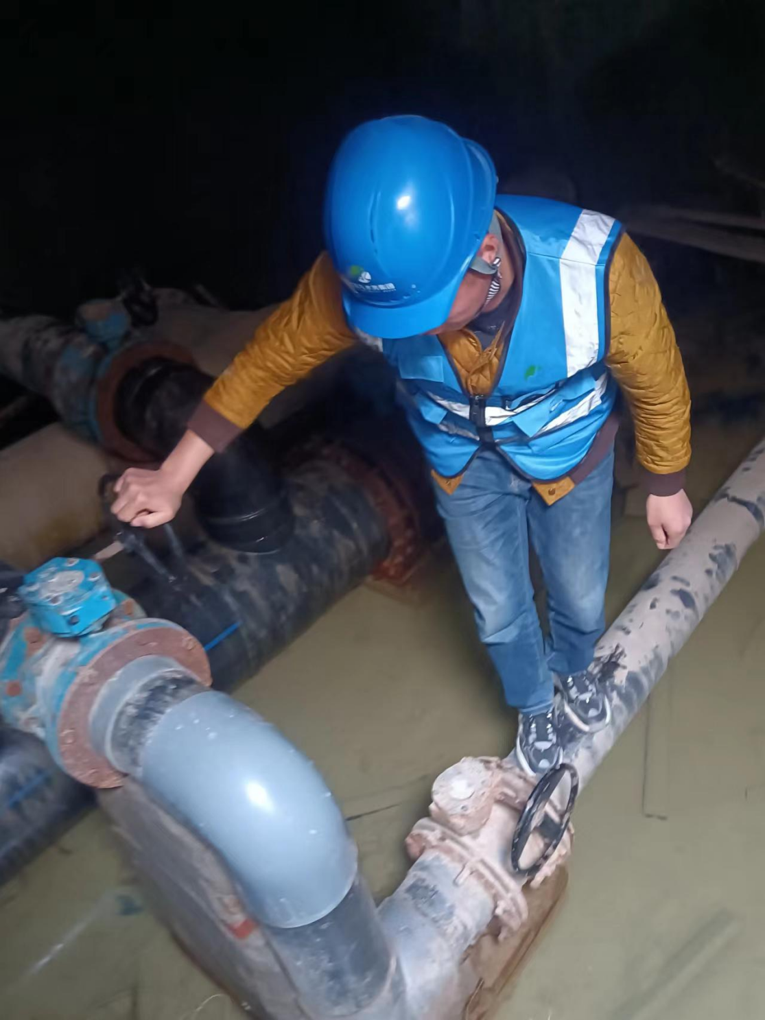 強化管網巡查   護航安全供水