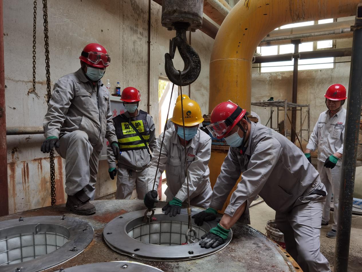 搶抓時機忙檢修  全力以赴促生產