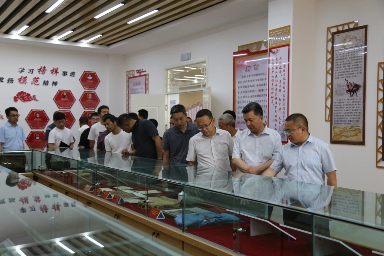 四團開展兵地民族團結共創共建互觀互學經驗交流活動