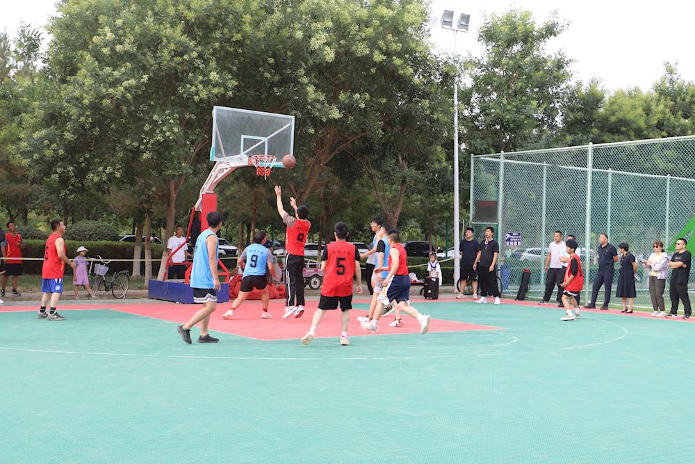五團沙河鎮籃球賽開賽