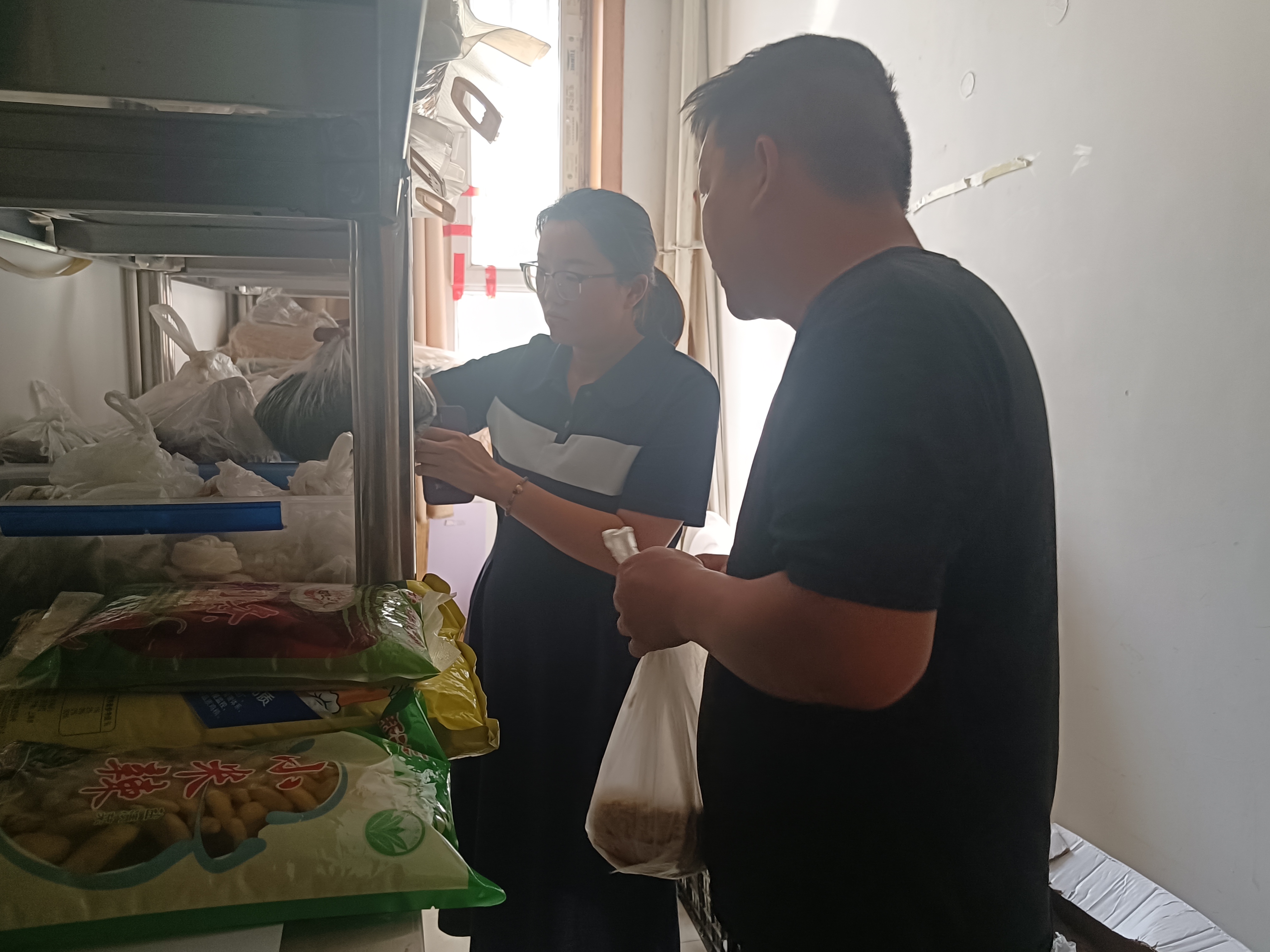 國投集團紀委加強共建員工食堂食品安全監督檢查