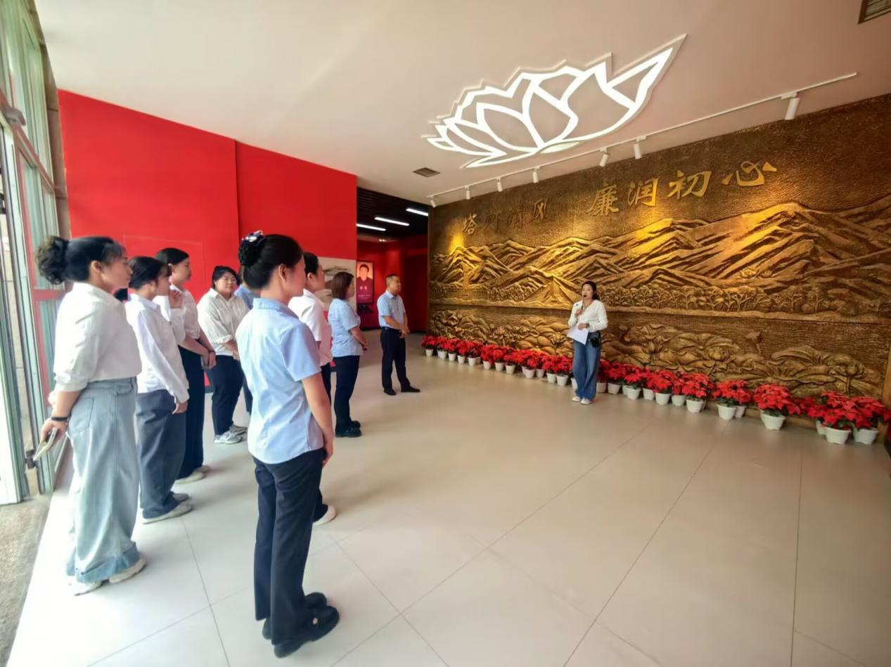 “黨建賦能 清廉同行”｜華元融資擔保公司與郵儲銀行開展廉學共建活動