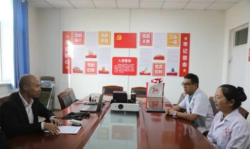 十四團黨委走訪慰問行業(yè)先進工作者