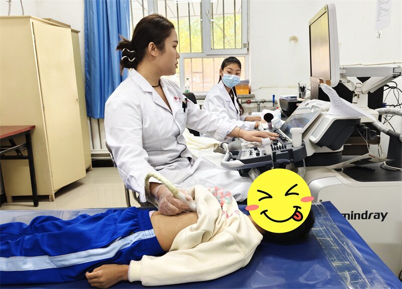 守護兒童健康：三團醫院開展學生包蟲病預防篩查活動