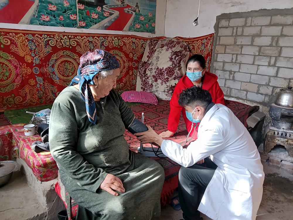 鄉間揮灑青春，做居民健康守門人——記一團分院社區門診醫生阿卜拉·麥麥提