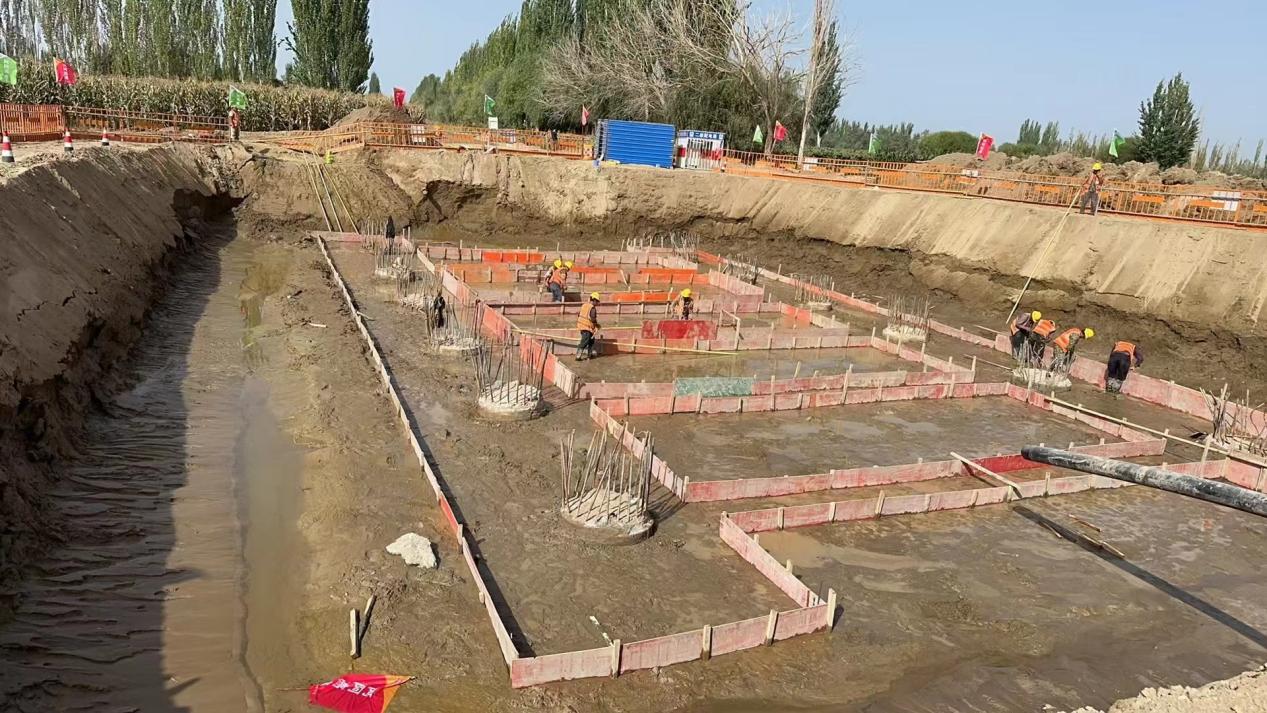 G3036阿克蘇至阿拉爾高速公路項目加速建設