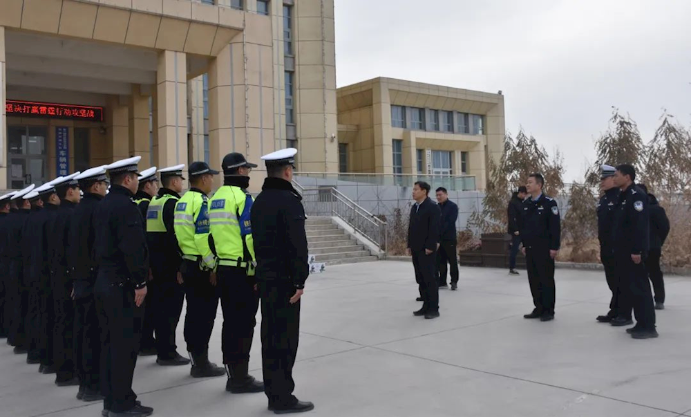 肖勇副書記慰問一線公安民警輔警