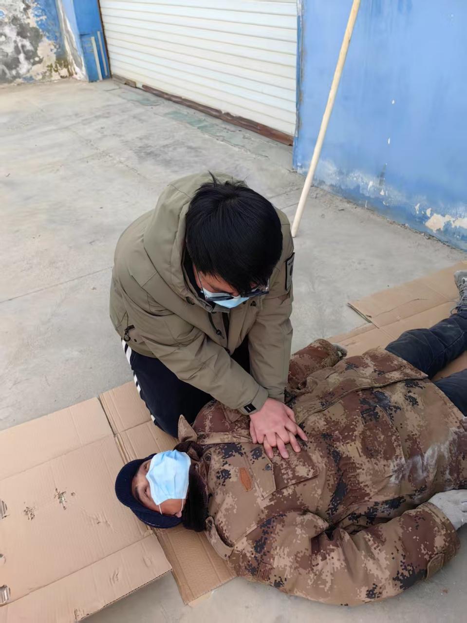 西域圣源果業公司復工復產安全至上 成功開展觸電應急演練