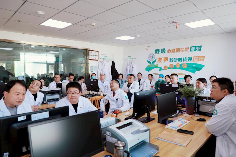 全疆首例！盆腔腫瘤“鉆”進心臟，第一師醫院高難度胸腹聯合手術讓患者從“絕境”到“新生”