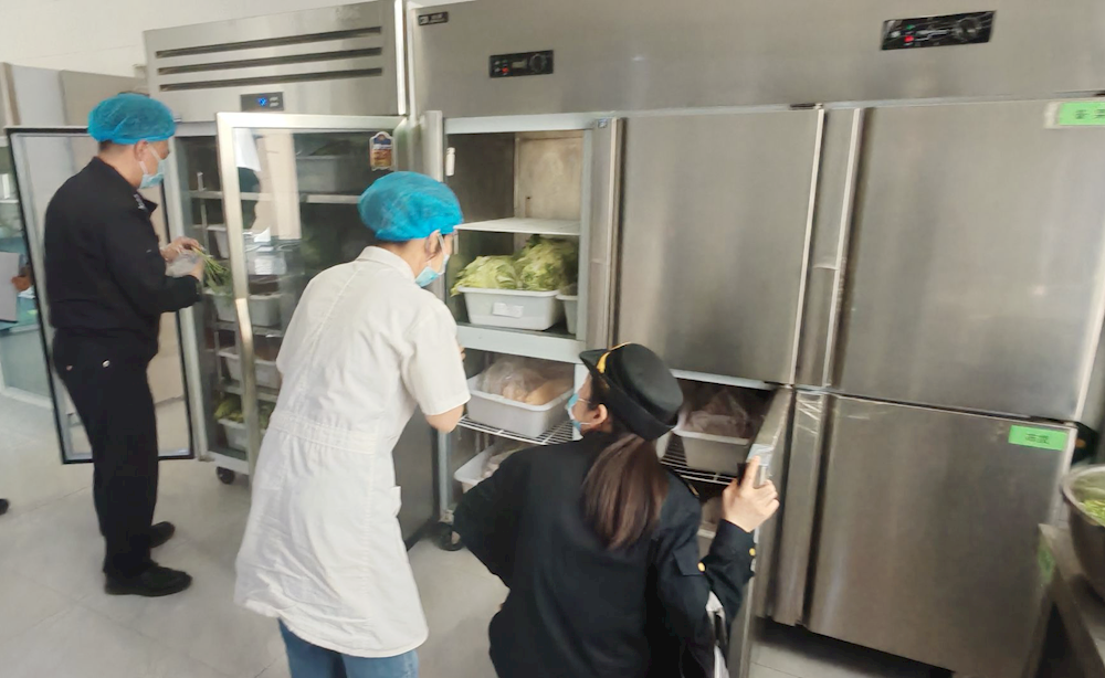 師市市場監(jiān)督管理局聯(lián)合多部門開展養(yǎng)老院食品安全檢查 守護(hù)幸福“食光”