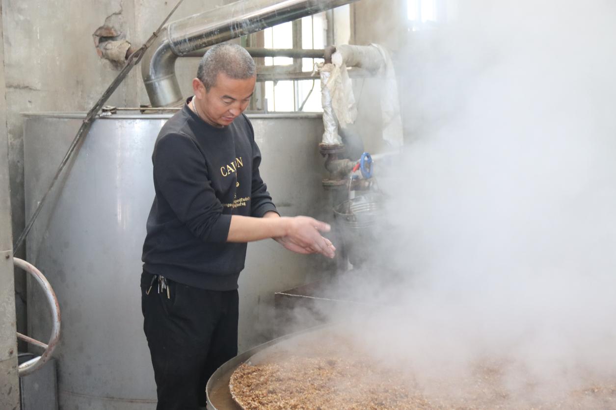 托木爾峰酒業(yè)錨定二季度——打響  “品質(zhì)產(chǎn)能”升級(jí)戰(zhàn)