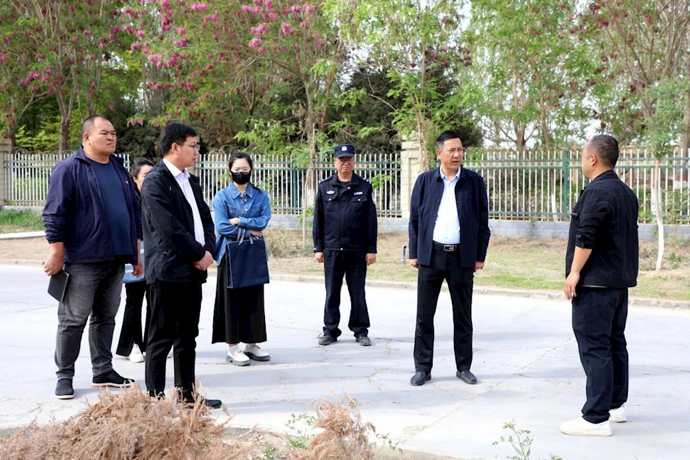 團領導深入社區開展調研指導工作