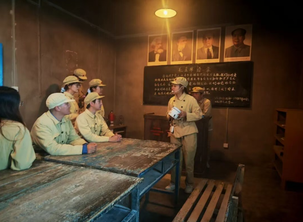 踏尋紅色足跡 感悟使命擔當——十二團“參觀+體驗”式紅色教育慶雙節迎大慶