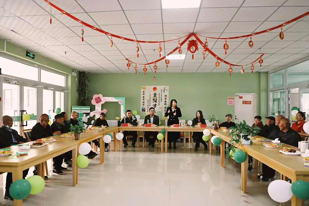 九九重陽暖銀齡：十一團敬老活動繪就“老有所養、老有所為”幸福圖景