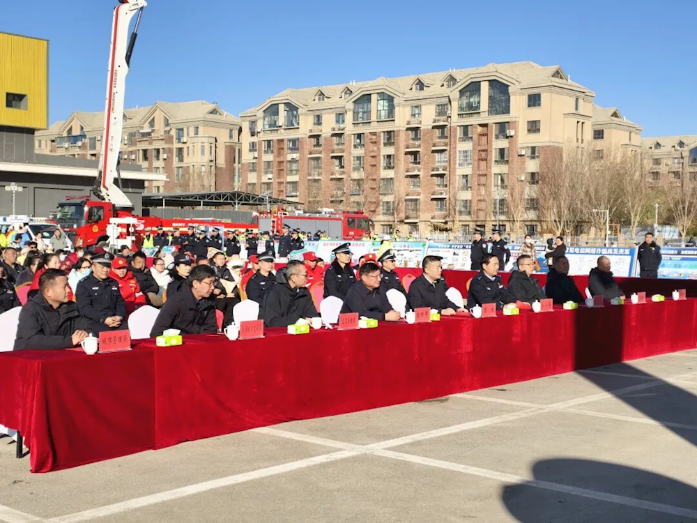 【文明交通 禮行天下】一師公安交警開展122“全國交通安全日”主題宣傳活動