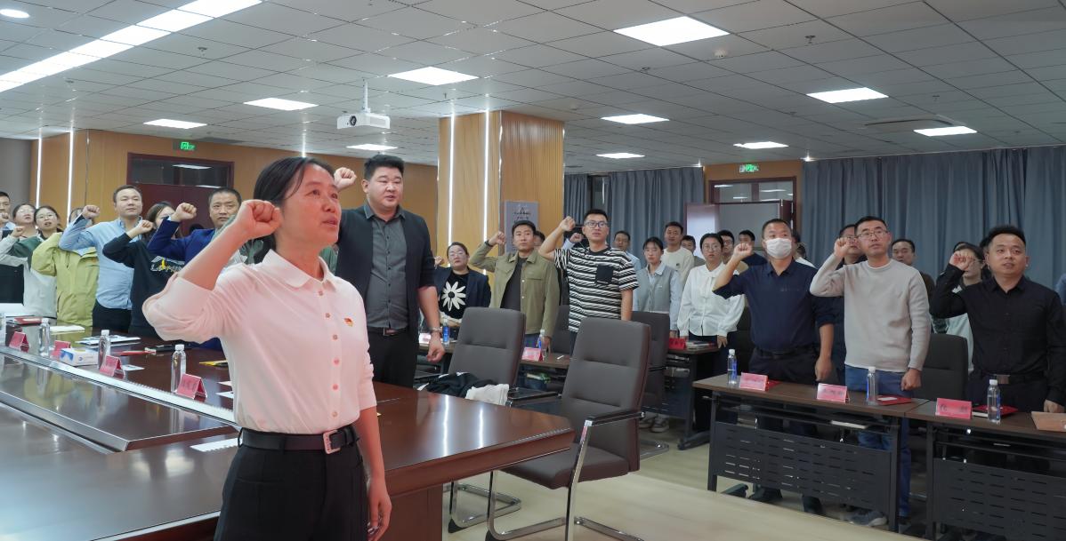 導師帶徒  一張拜師帖，一生師徒情！這場導師帶徒活動，藏著人才成長的“密碼”