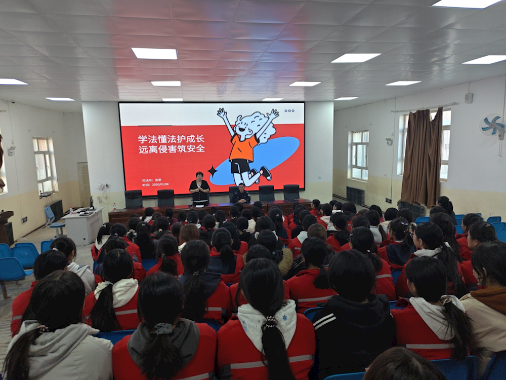 四招齊出護民安 織密轄區“防護網”