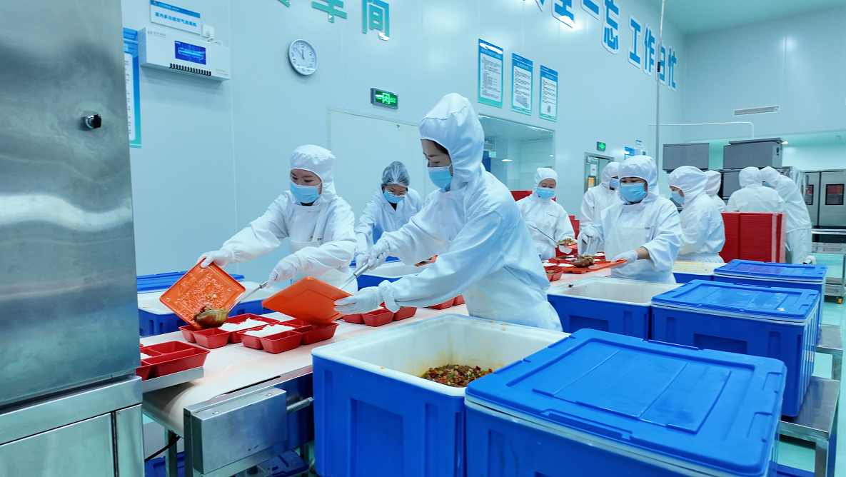 賦能南疆民生發(fā)展，激活產業(yè)協同動能——阿拉爾中央廚房書寫國企惠民新答卷