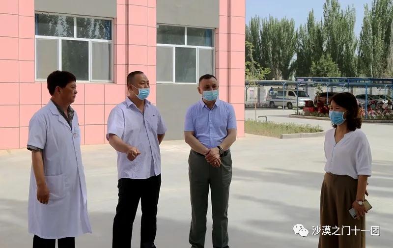 師市黨委常委、副政委、統戰部部長依明江?斯拉木來十一團檢查指導民族團結進步創建工作