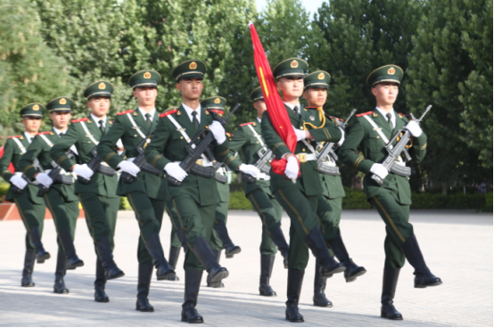 軍民團(tuán)結(jié)一家親  同念黨恩慶黨生