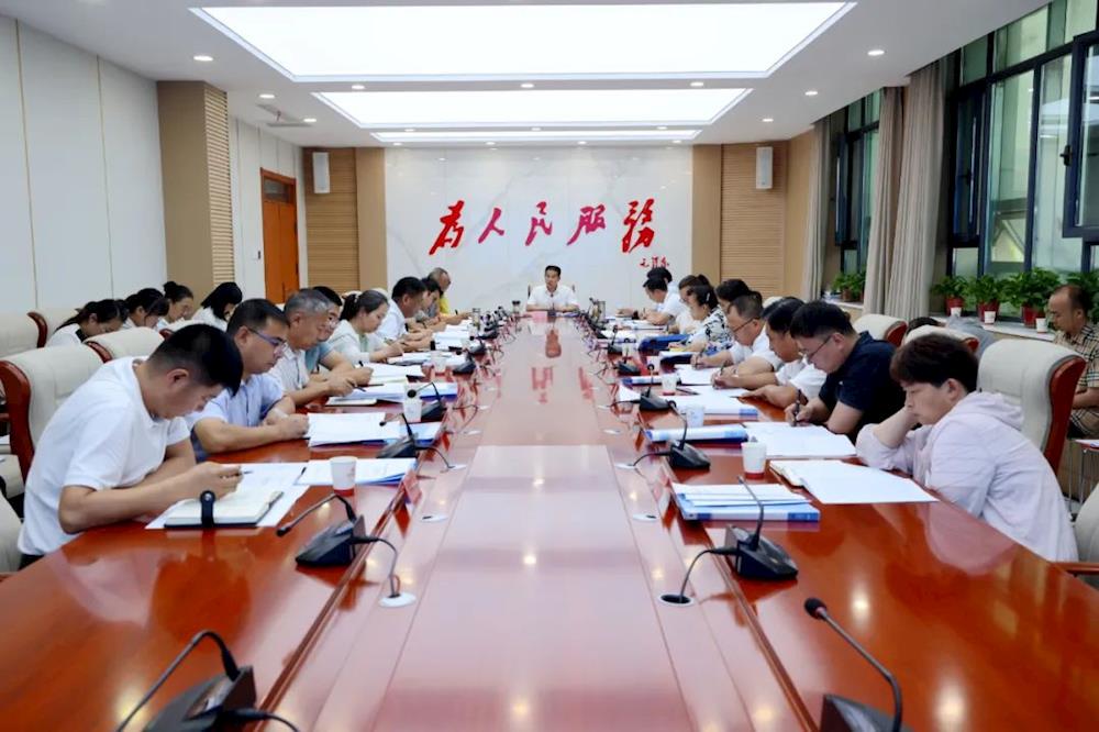 十六團新開嶺鎮召開黨委常委會2023年第30次（擴大）會議