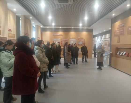 【幸福路街道學(xué)苑社區(qū)】堅持主題黨日活動“5+X”模式